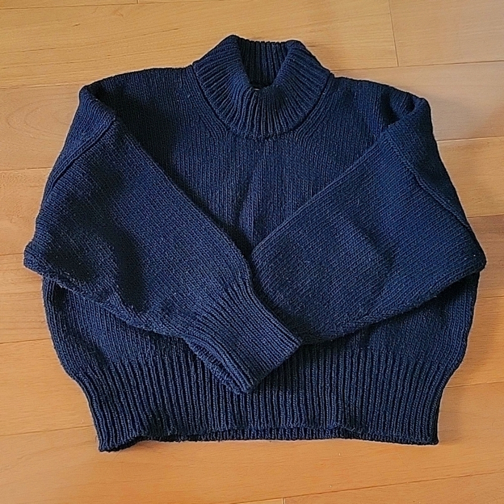 Babaa black wool sweater